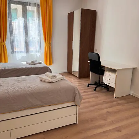 Vendégház Station & Airport 3*