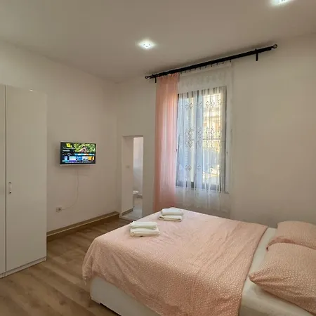 Station & Airport Pisa